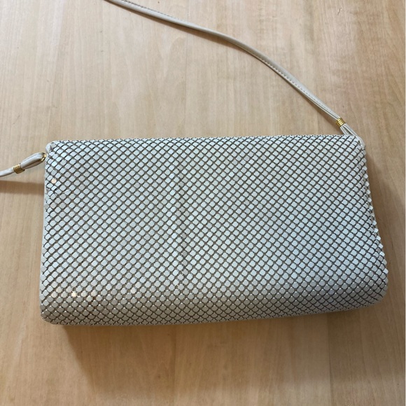 Whiting and David Vintage Cream Metal Mesh Clutch - Picture 4 of 6